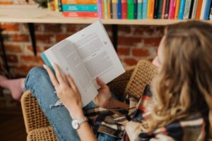 How to Build a Simple Reading Habit That Lasts